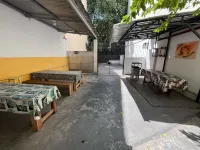 Colinna Hostel Hotels near RIOgaleão International Airport