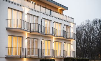 Hotel Vier Jahreszeiten Direkt an Den Kliniken Und Therme Bad Krozingen, Nahe Freiburg