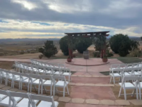 Hilltop Tavern & Inn