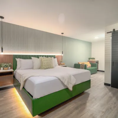 Lyfe Inn & Suites by Aga- North Hollywood Universal Studios Отели рядом с достопримечательностью «Парк развлечений Universal Studios Hollywood»