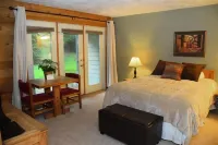 Seven Springs 3 Br Condo, Walk to Slopes! - Apartments