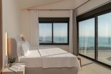 Luxury  Villa  Verde