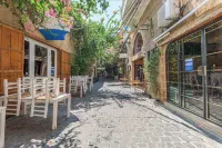 Casa Batroun Lofts Hotel a Tehoum