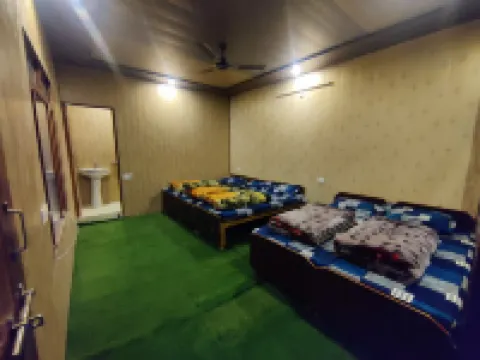 Hotel Maya Residency Sonprayag Hotels near Phulwari Resort