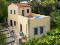 Villa Erontas Mini Pool and Heated Jacuzzi Hotels in Armeni