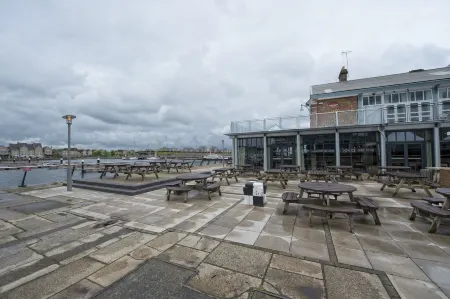 The Ship & Trades Отели рядом с достопримечательностью «Хисторик Докьярд Чатем»