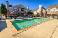 Philadelphia Suites-Extended Stay - Rooftop Pools