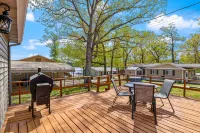 Secluded home near boat launch with deck, gazebo, washer/dryer, & central AC