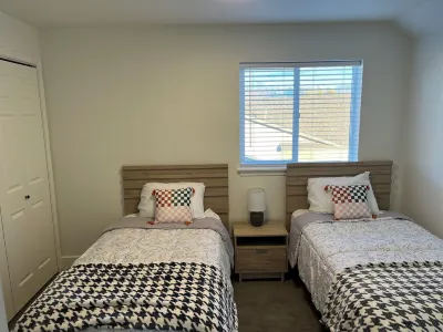 Spacious 5-bedroom house in amazing Belgrade with WiFi