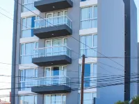 Ramada Residences by Wyndham Puerto Madryn CQ Mitre โรงแรมในปัวร์โตมาคริน