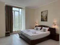 Hotel X