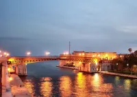 Karina's Rooms Hotels in Taranto