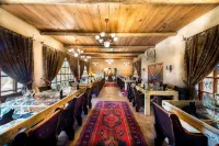 The Trois Estate at Enchanted Rock