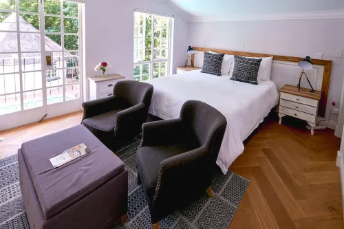 Sandton Country Manor - Pensions