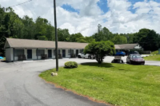 Scottish Inn Maggie Valley Hotels in Maggie Valley