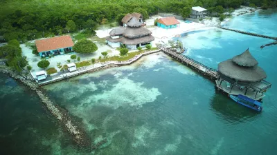 El Embrujo Tintipan Hotels in 