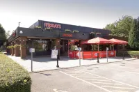Premier Inn Watford North Hotels near Warner Bros. Studio Tour London