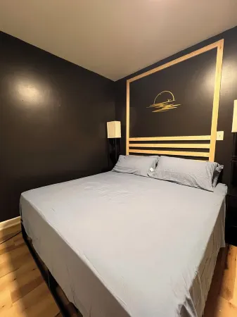 Mid term Downtown Apartment