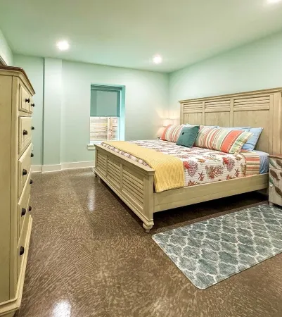 Red Drum 5/4.5 With Pool and Hot Tub