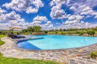 Villa Tasha Luxury Suites Hotels in Lanseria