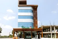 Hotel Parkway Inn Hotels near Inian Netlon-Netlon Mosquito Net for Sale OMR Sholinganallur Chennai
