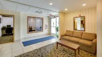 Cobblestone Inn & Suites - Clintonville - 2 estrellas