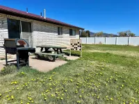 Groovy Country Pad in a Serene Setting