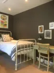 Stylish family cottage with stunning views of Brixham harbour. Dogs welcome.