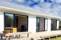 Relax while taking in the expansive sea views Hotels in Matauri Bay