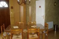 Nice little chalet at the foot of the Ballon d'Alsace close to all shops