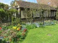 The Stable at Rambler Cottage Hotels near The Ageas Bowl
