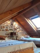Completely renovated small stone house with sea view near Split