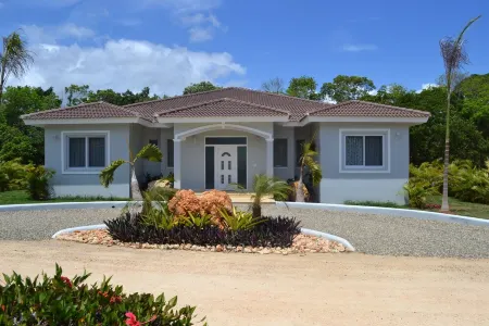 THIS IS IT!!!!!! Newly built Renters Paradise