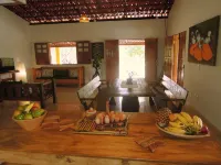 Charming beach house with private pool, land of 8500m2 of Mata Atlantica