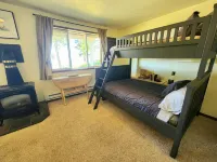 Family Beach House With Beautiful Views, Huge Yard, Mooring Buoy, And Kayaking