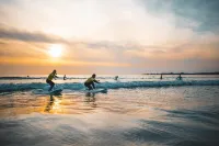 Maison Neuve, 400m de la Plage, 500m du Bourg, Location à la Semaine, Hotels in Santec