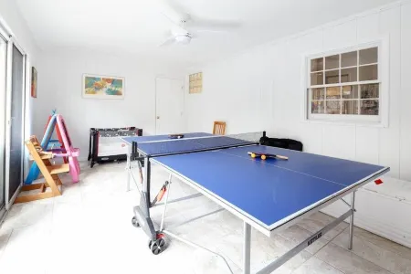 New Luxury 5Br3BTH Woodstock Secret Retreat Near All Ski MT Heated Pool& Hot Tub