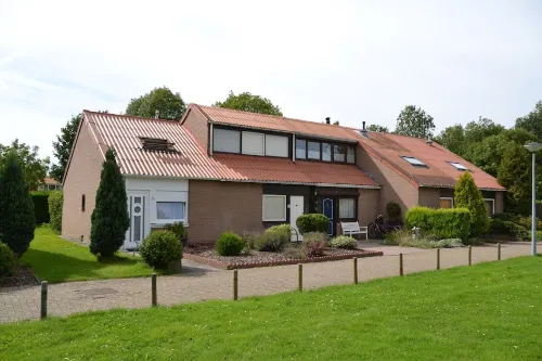 Cozy holiday home on the Grevelingenmeer Hotels in Bruinisse