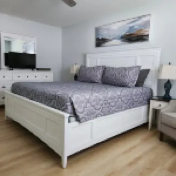Exceptional Villa Close to Everything – Live Music, Dining & More!