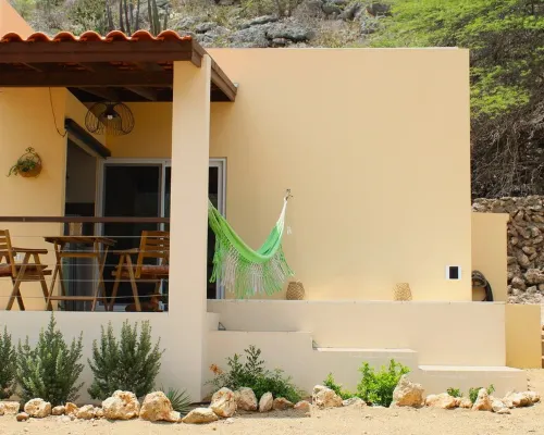 Transhi by Cunuc'i Cristi, we are completely off-the-grid, ground with nature! Hotels in Savaneta
