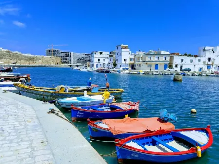 APARTMENT of 150m2 located in Zarzouna bizerte (near the lifting bridge) Отели в г. Мензель Абдераман