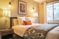 Heart of Downtown Kirkland - 500 Feet from the Beach Hotels near Lake Washington Institute of Technology