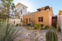 Comfort & inspiration in Loreto Bay... Beach, pool, cafes & beauty in few steps! Hotels near Spa las Flores Loreto Bay & Agnes Boutique