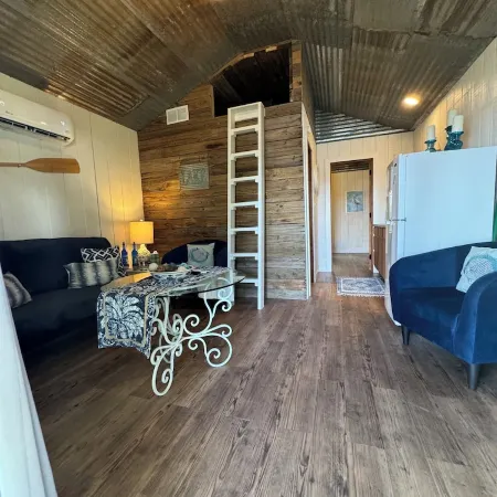 Lake Front Cabin with Marina Access