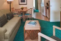 2026 Harborside Atlantis: 1,2 or 3Br! Top FL. Waterfront - OCT 31 to Nov 7 Only - 2-Star