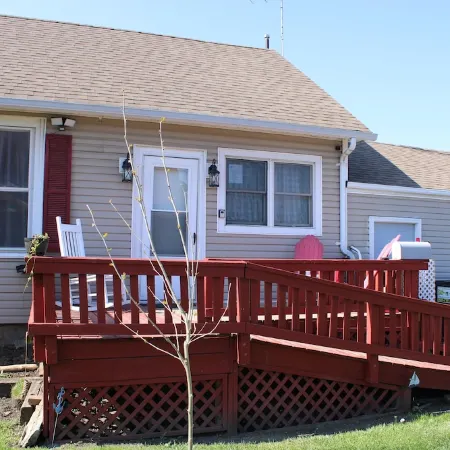NEWLY UPDATED in 2024! 3 bedroom 1 bath beach house. 8 minutes to Cedar Point!