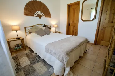 House, Villa close to the Sea, for Holidays in Biscoitos (Terceira Island)