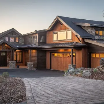 Exquisite Luxury Home with Panoramic Mountain Views & First-Class Amenities