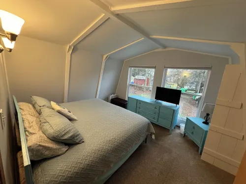 Sunnyside Lake Home at Conneaut Lake