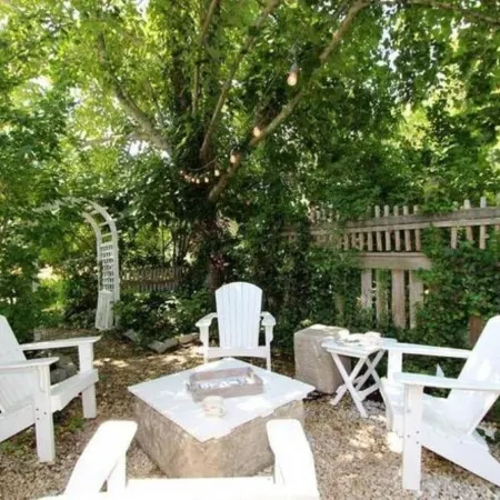Beautifully decorated Brewster Home